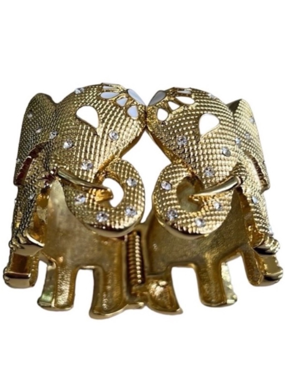 Lilly Pulitzer Elephant Cuff Bracelet
Gold Metallic